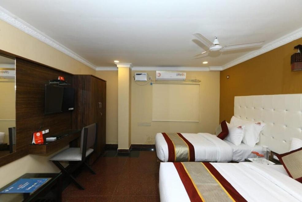 Hotel Titanium Tower 첸나이 외부 사진